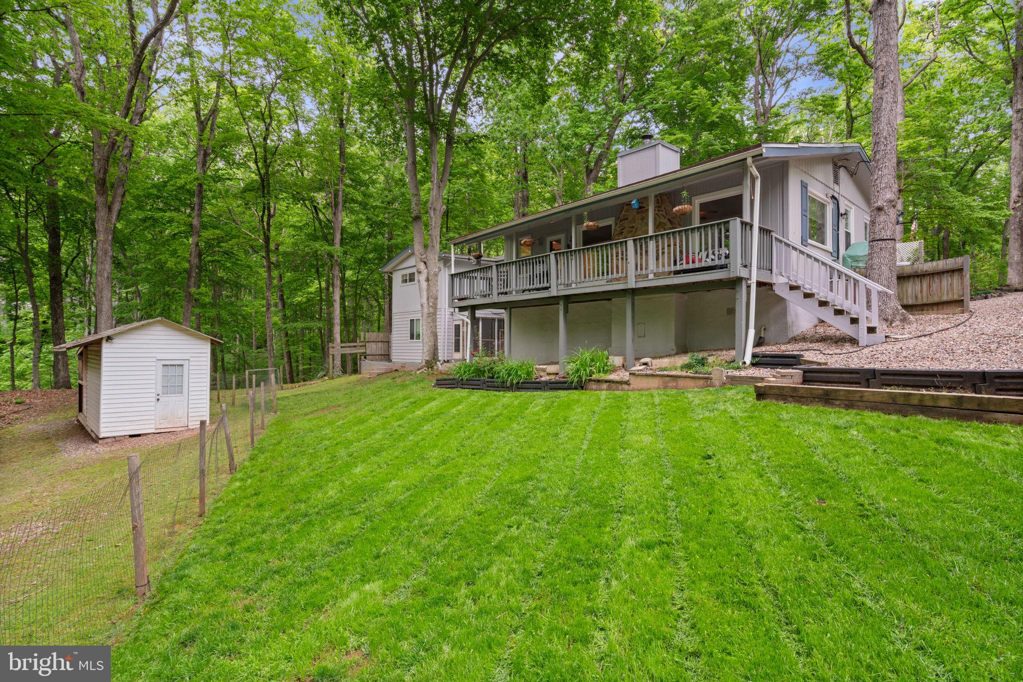 LAKE JACKSON HILLS - Residential