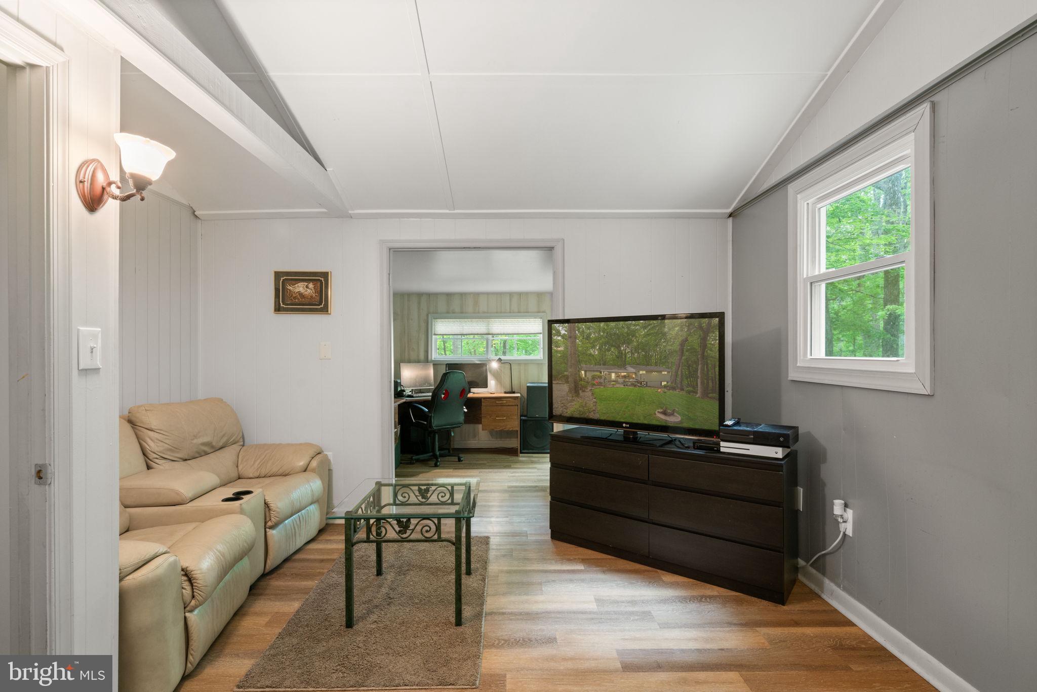 LAKE JACKSON HILLS - Residential