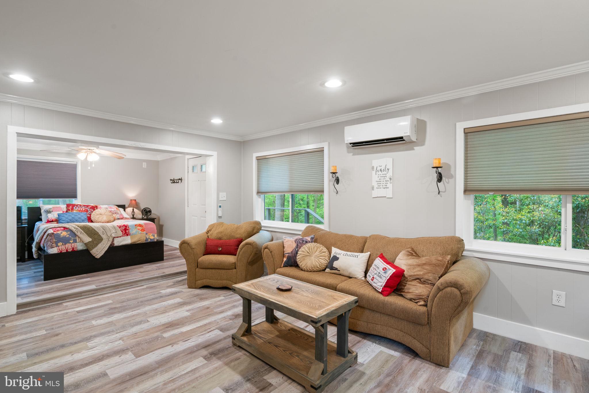 LAKE JACKSON HILLS - Residential