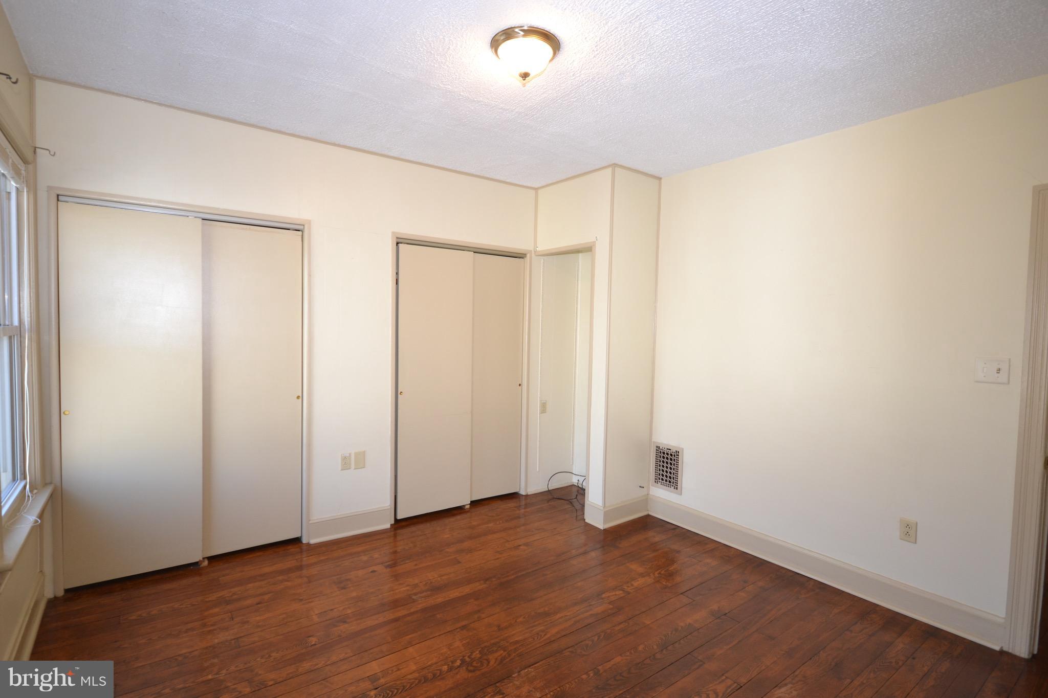 HAGERSTOWN - Residential