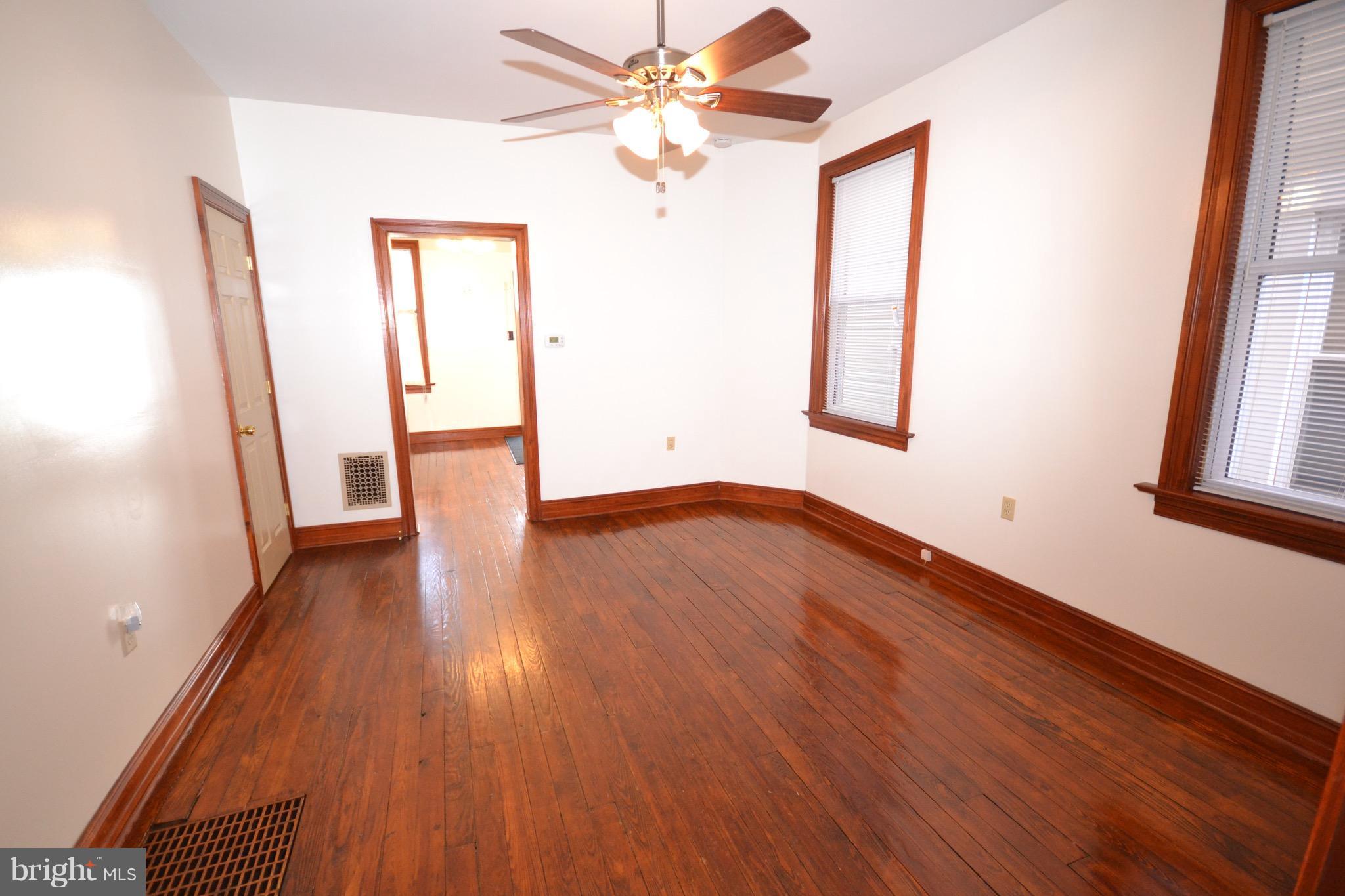 HAGERSTOWN - Residential