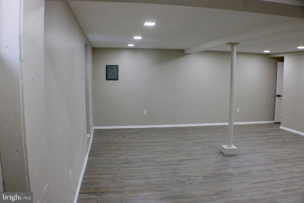 listing image 79