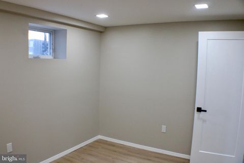 listing image 84