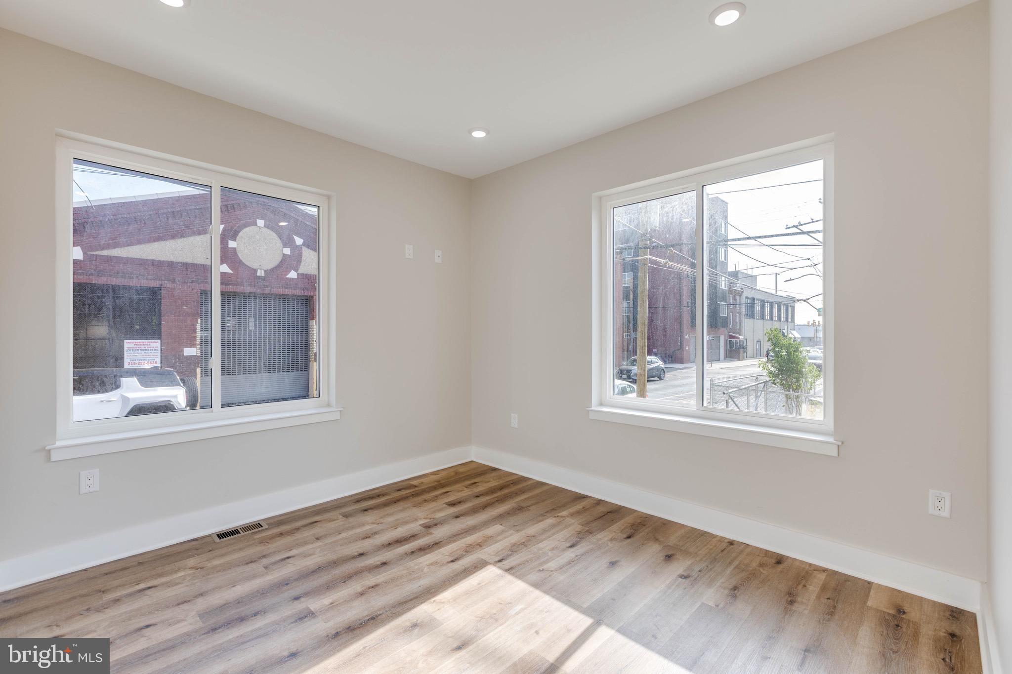 FRANCISVILLE - Residential Lease