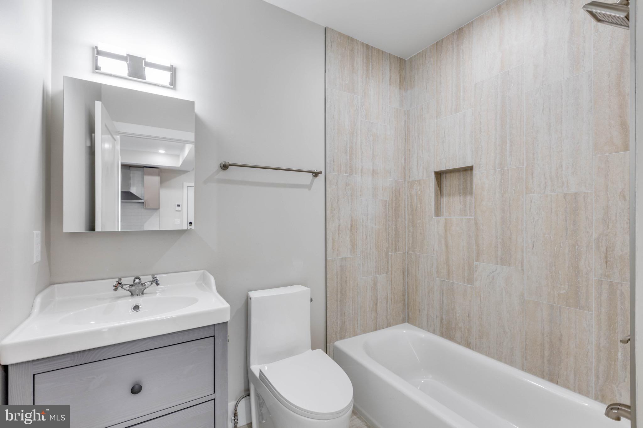 FRANCISVILLE - Residential Lease