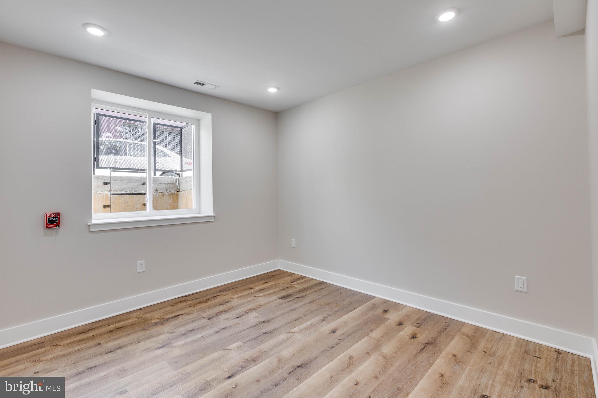 FRANCISVILLE - Residential Lease