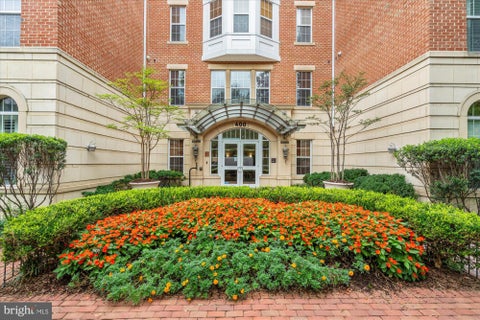 Photo of 400 Cameron Station Boulevard #324, ALEXANDRIA, VA 22304 (MLS # VAAX2067100)
