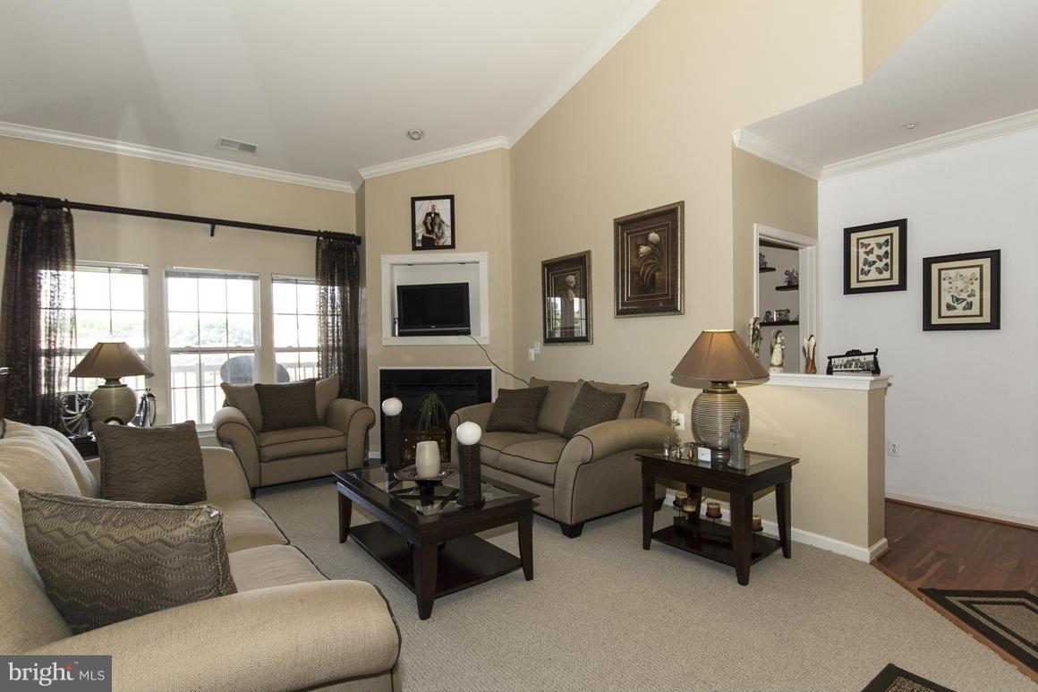 HEARTHSTONE AT VILLAGE CREST CONDOMINIUMS - Residential