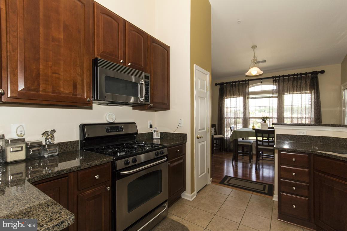 HEARTHSTONE AT VILLAGE CREST CONDOMINIUMS - Residential