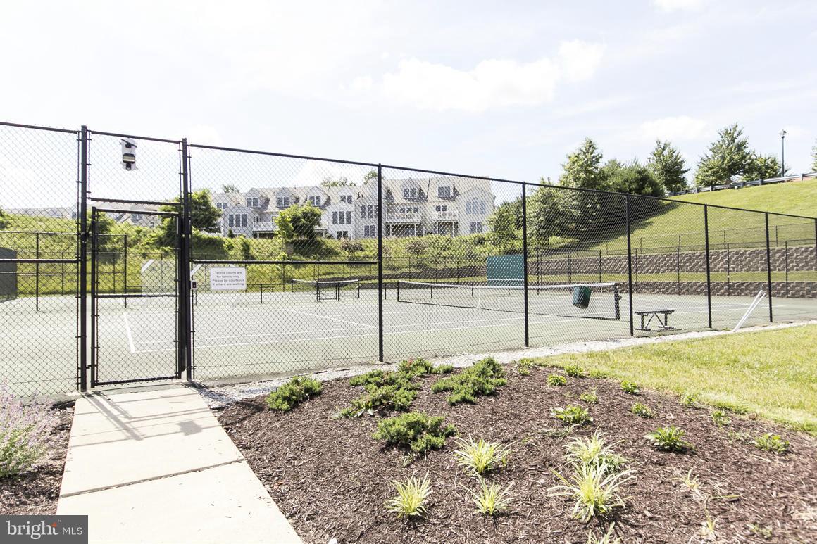 HEARTHSTONE AT VILLAGE CREST CONDOMINIUMS - Residential