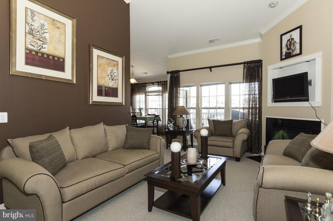 HEARTHSTONE AT VILLAGE CREST CONDOMINIUMS - Residential
