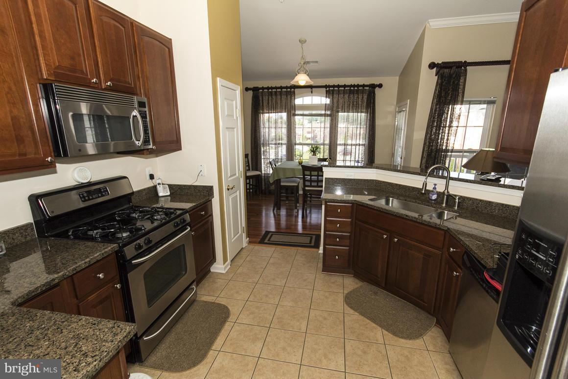 HEARTHSTONE AT VILLAGE CREST CONDOMINIUMS - Residential