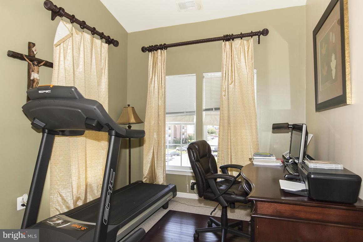 HEARTHSTONE AT VILLAGE CREST CONDOMINIUMS - Residential