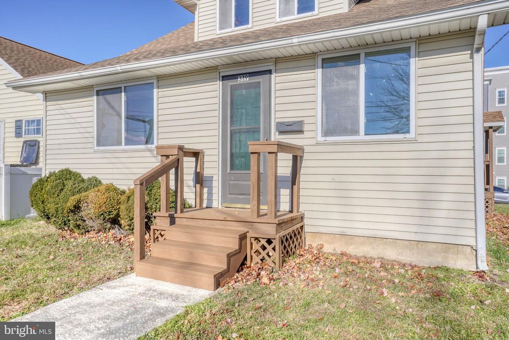 Photo of 319 W Water Street, DOVER, DE 19904 (MLS # DEKT2042974)