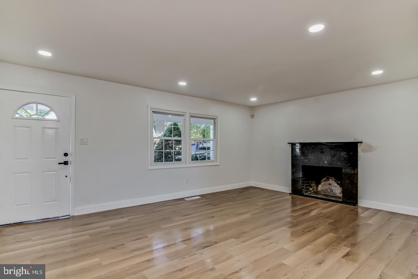 10 GOODWIN LANE