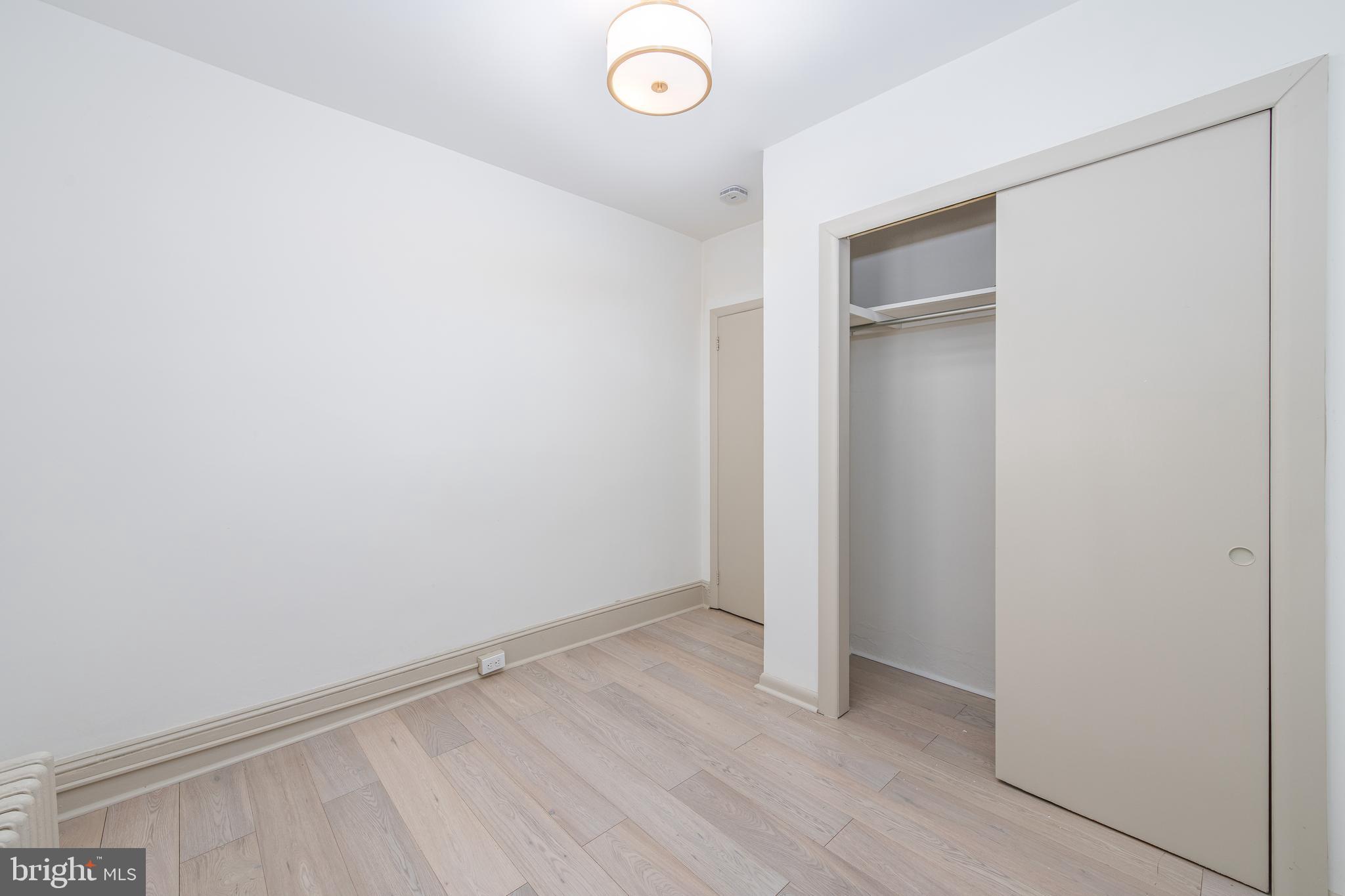 LOWER MOYAMENSING - Residential