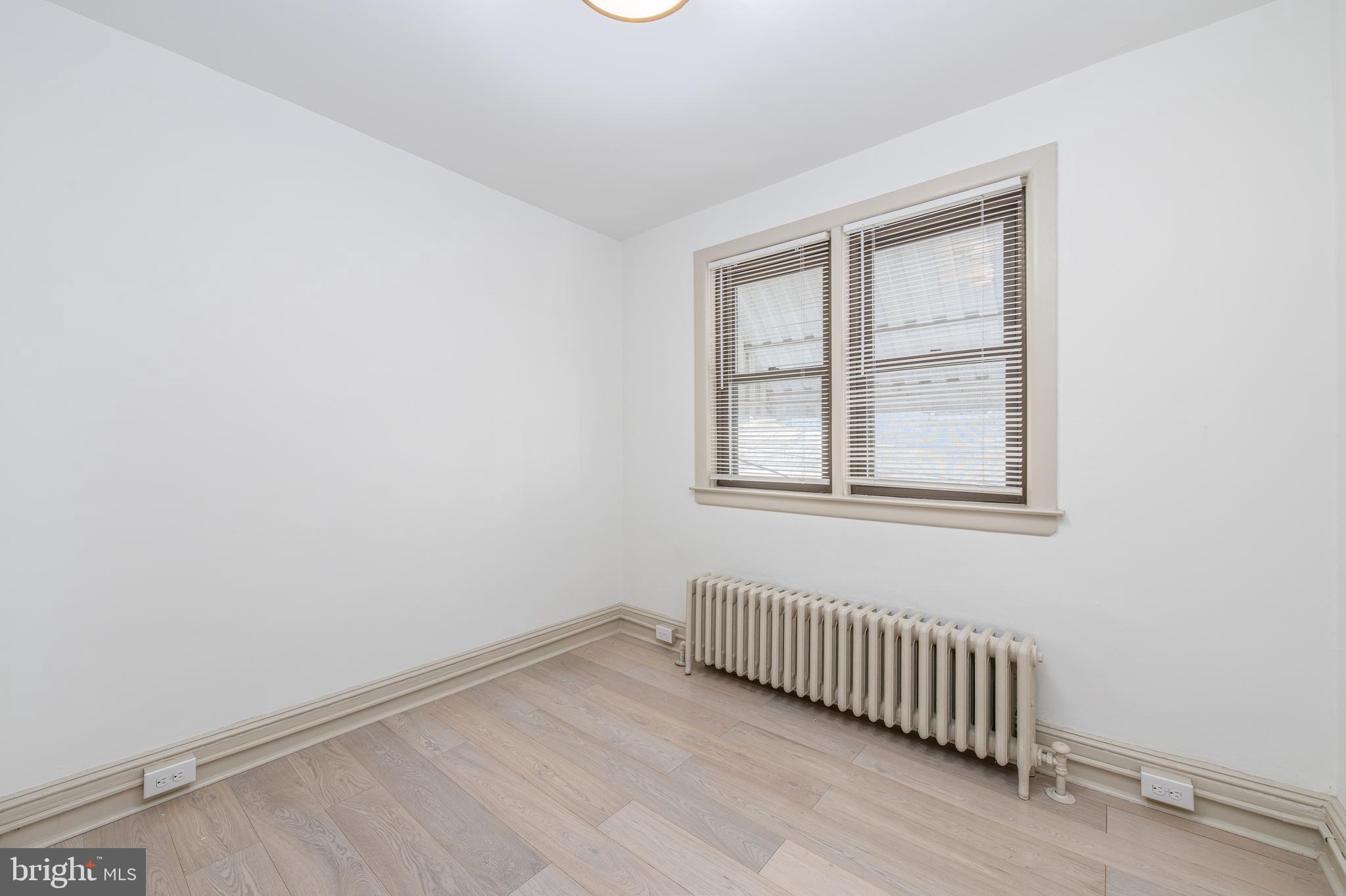 LOWER MOYAMENSING - Residential