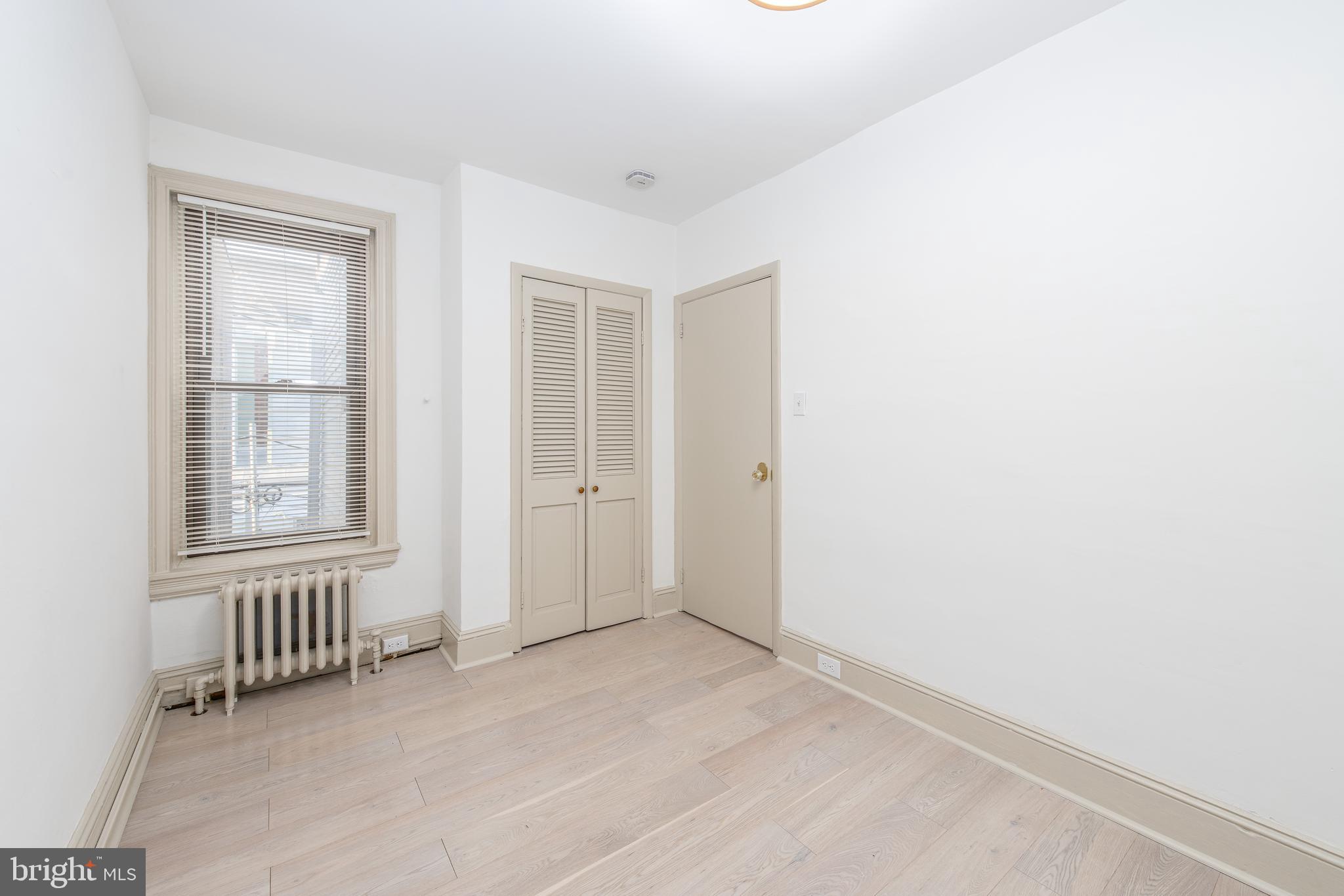 LOWER MOYAMENSING - Residential