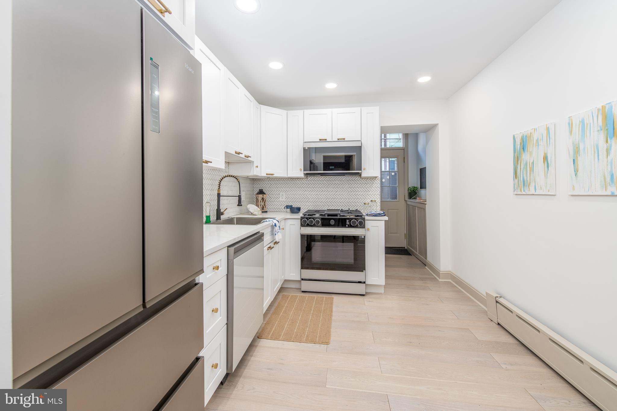 LOWER MOYAMENSING - Residential