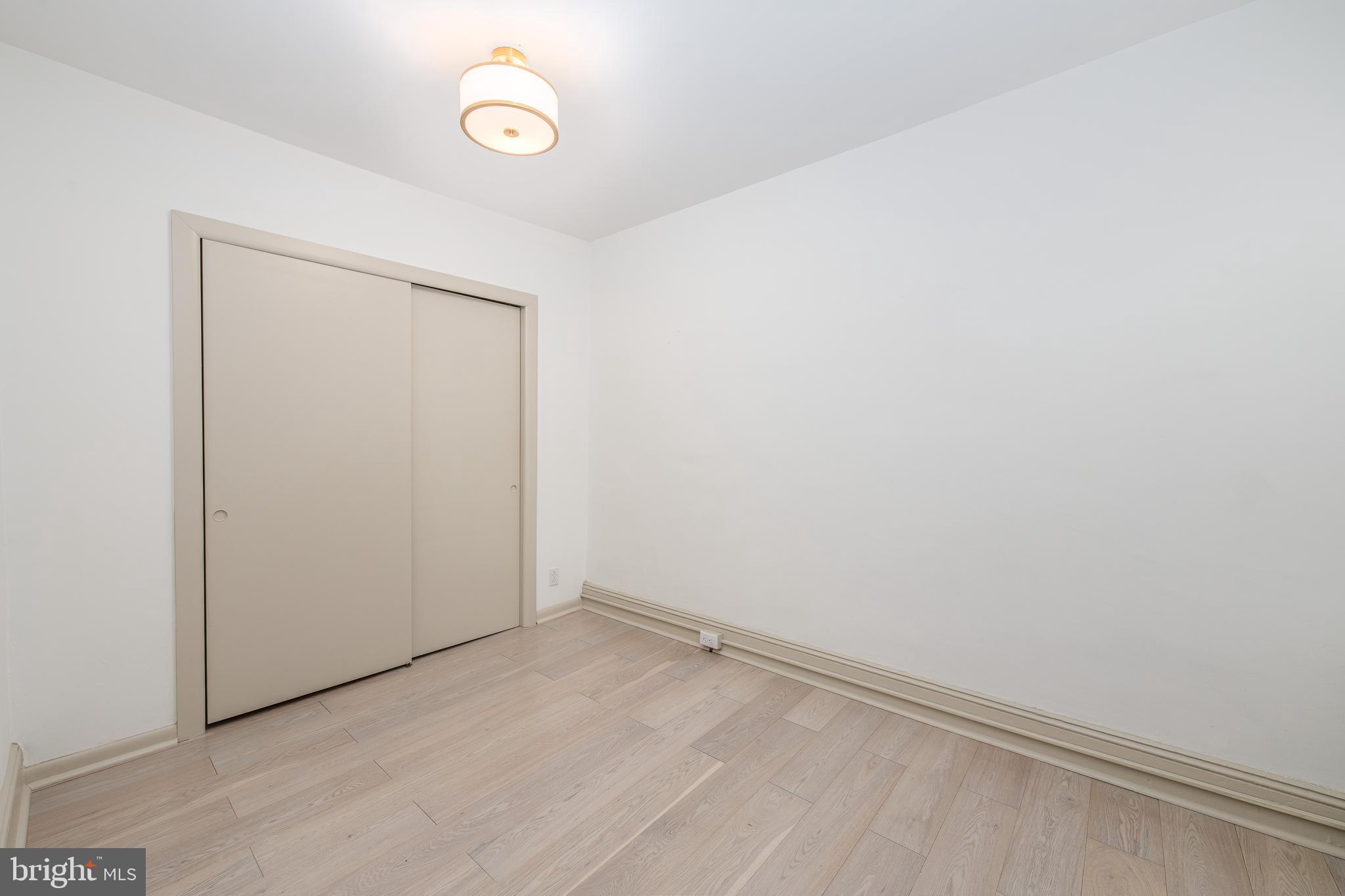 LOWER MOYAMENSING - Residential