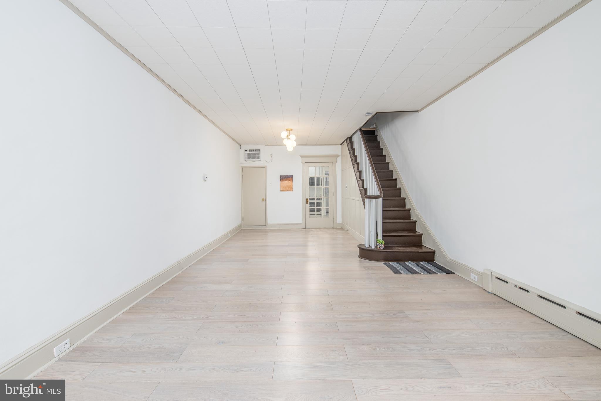 LOWER MOYAMENSING - Residential