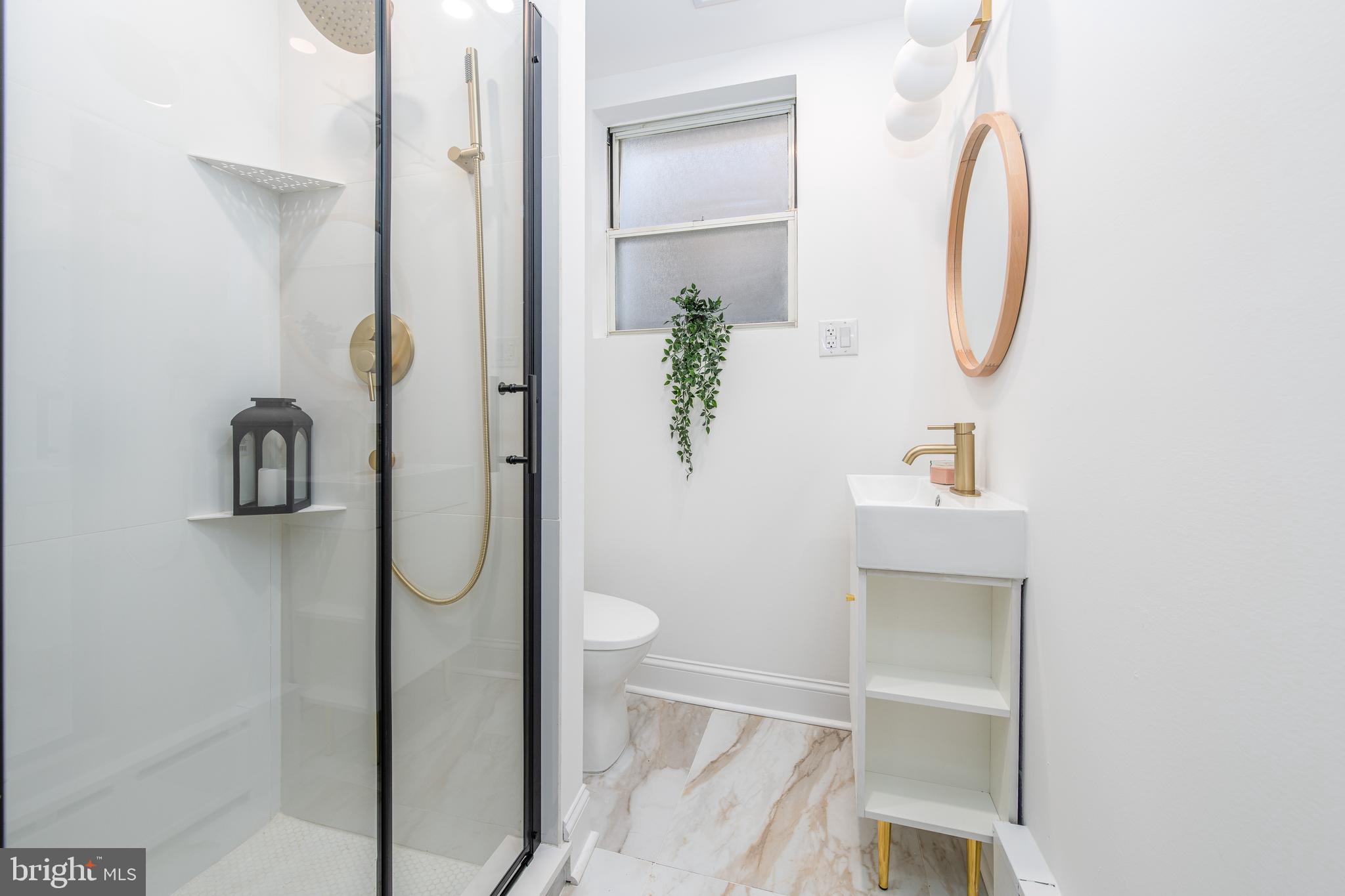 LOWER MOYAMENSING - Residential