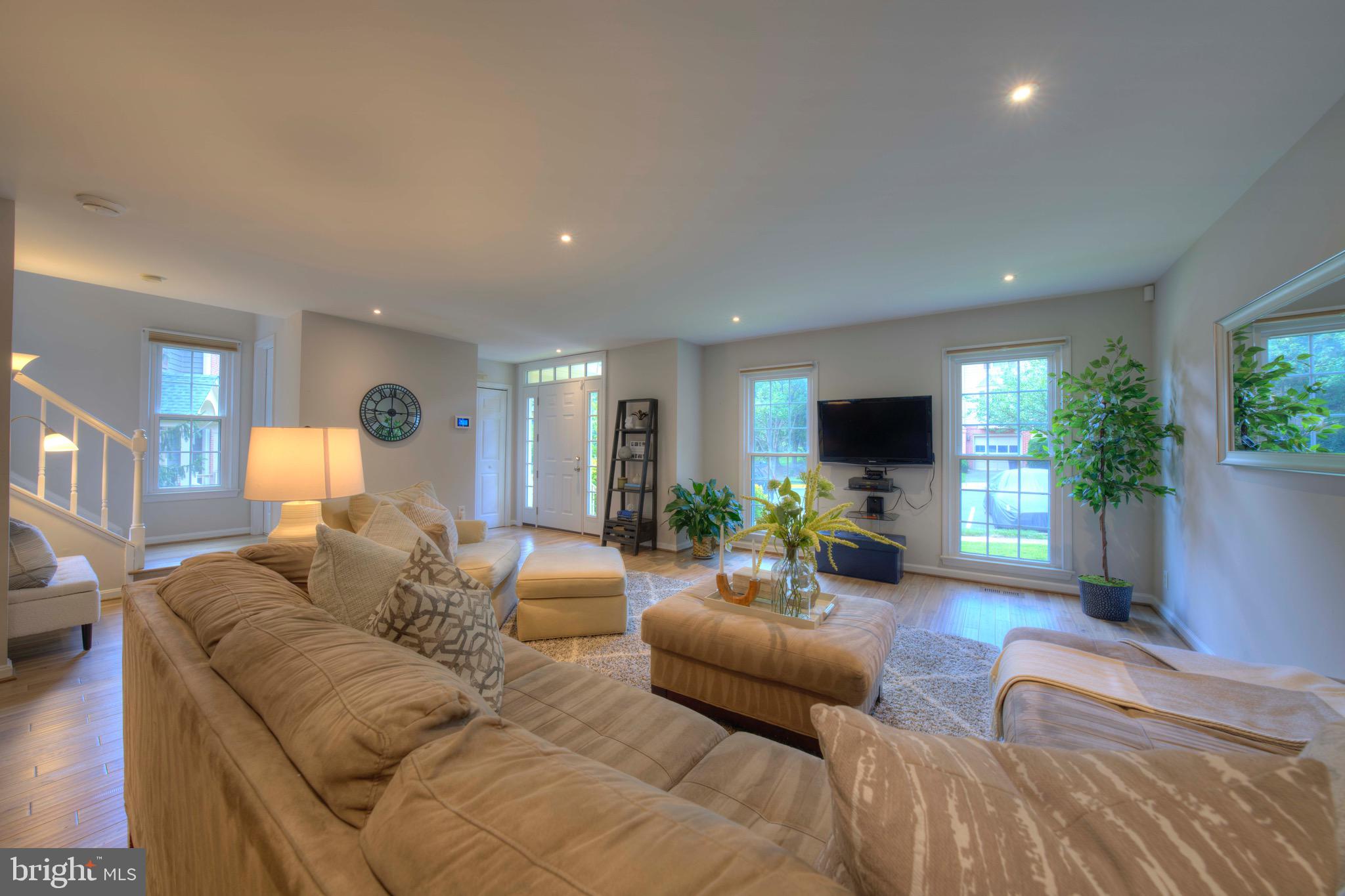 RIDGEWOOD - Residential