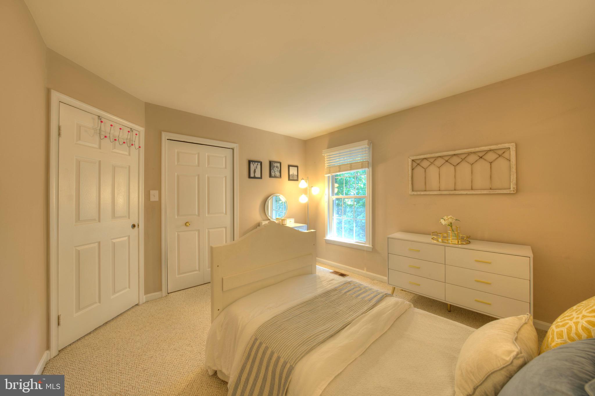 RIDGEWOOD - Residential