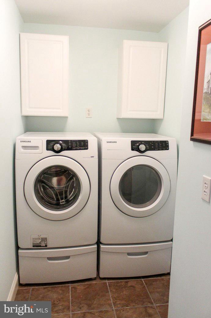 ELDON GROVE - Residential Lease