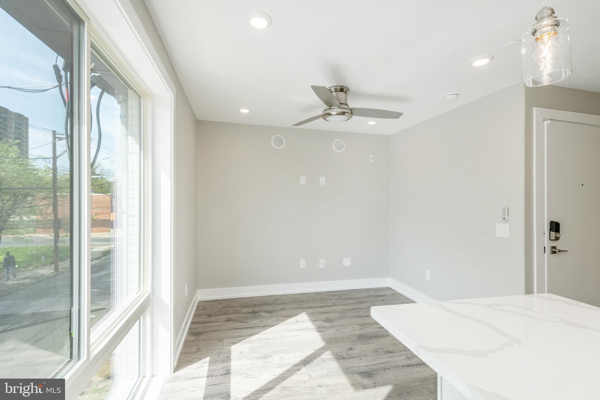 TEMPLE UNIVERSITY - Residential Lease