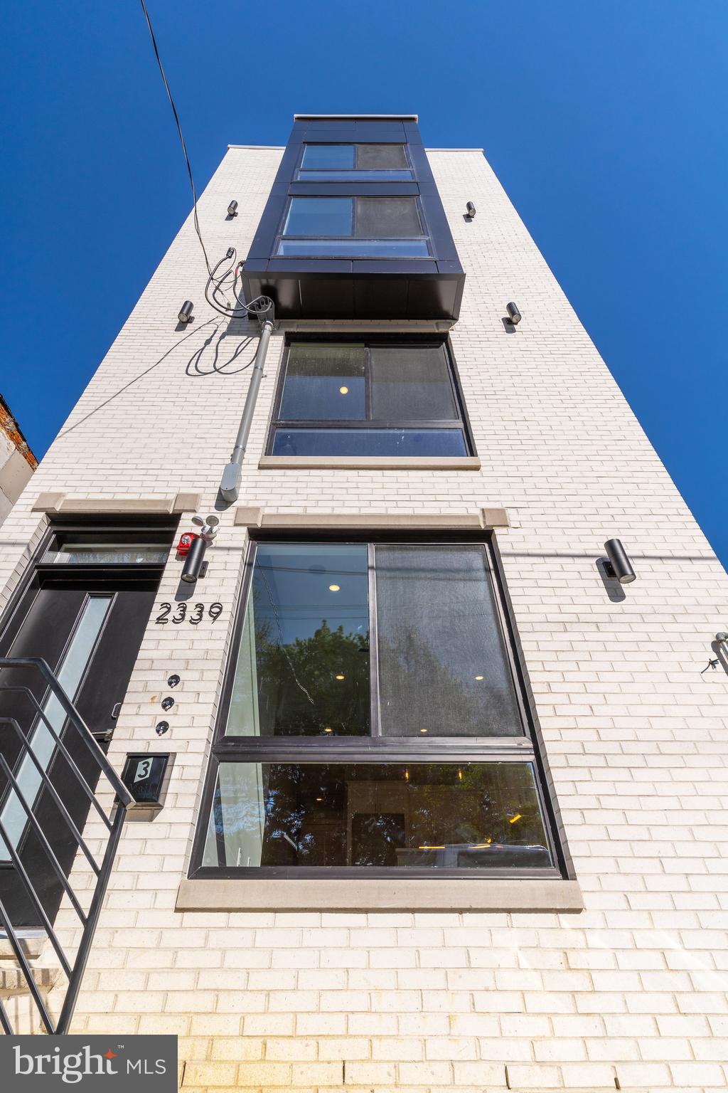 TEMPLE UNIVERSITY - Residential Lease