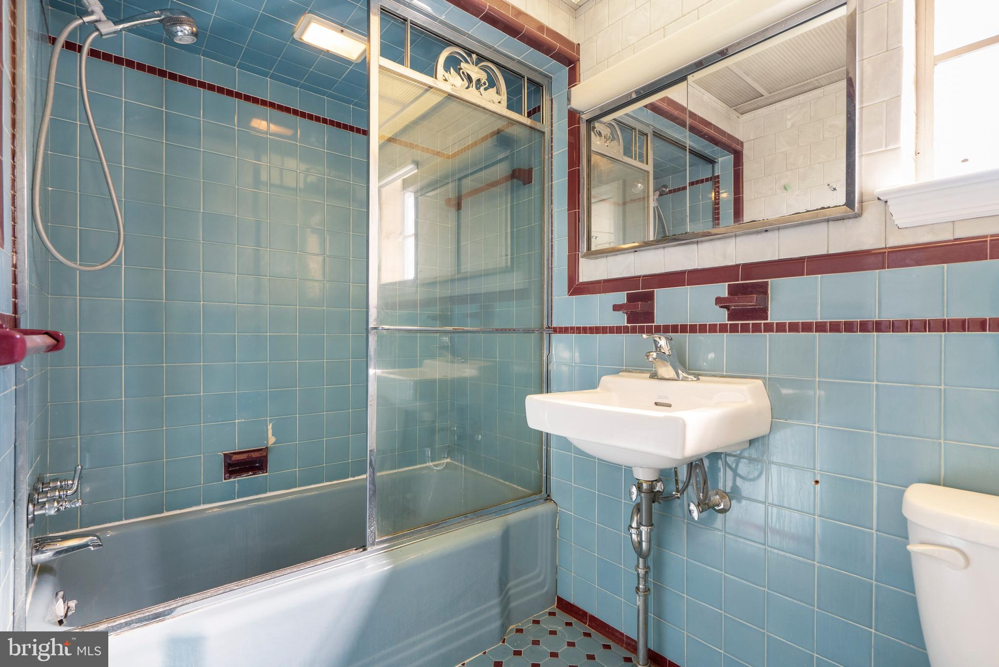 SHELBOURNE RIDGE - Residential