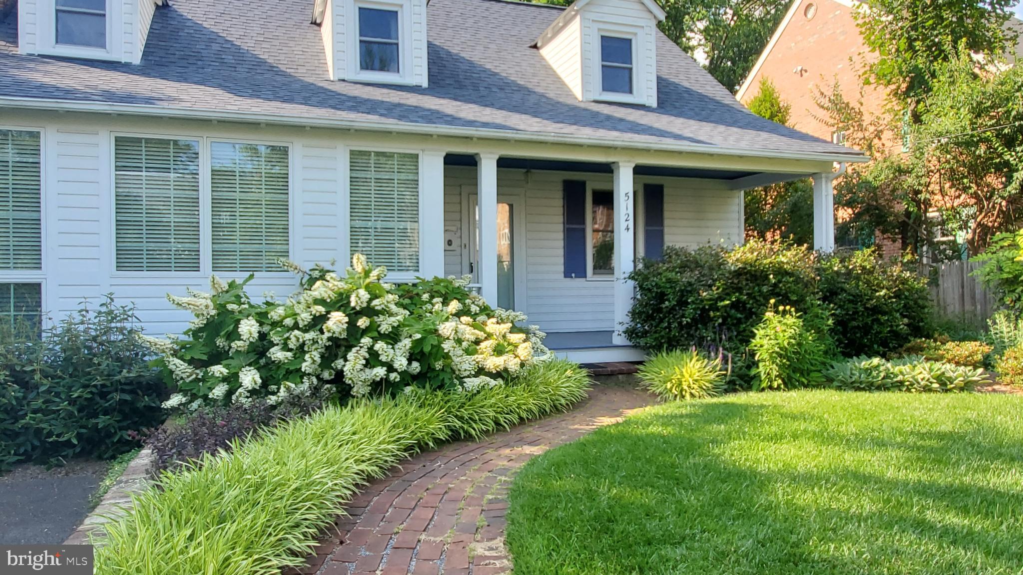 GLEN COVE - Residential