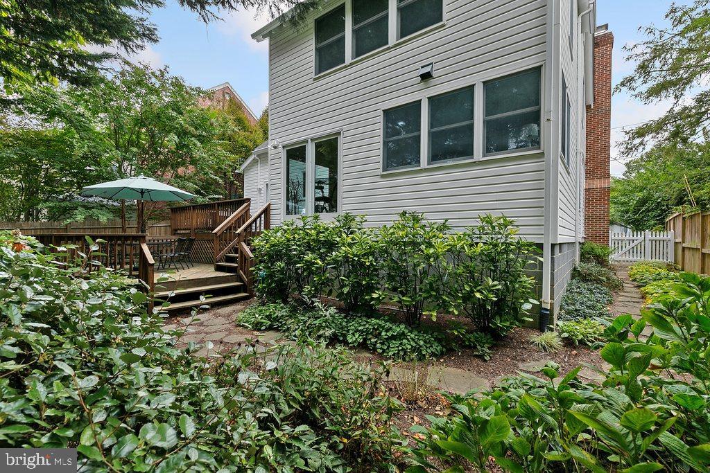 GLEN COVE - Residential