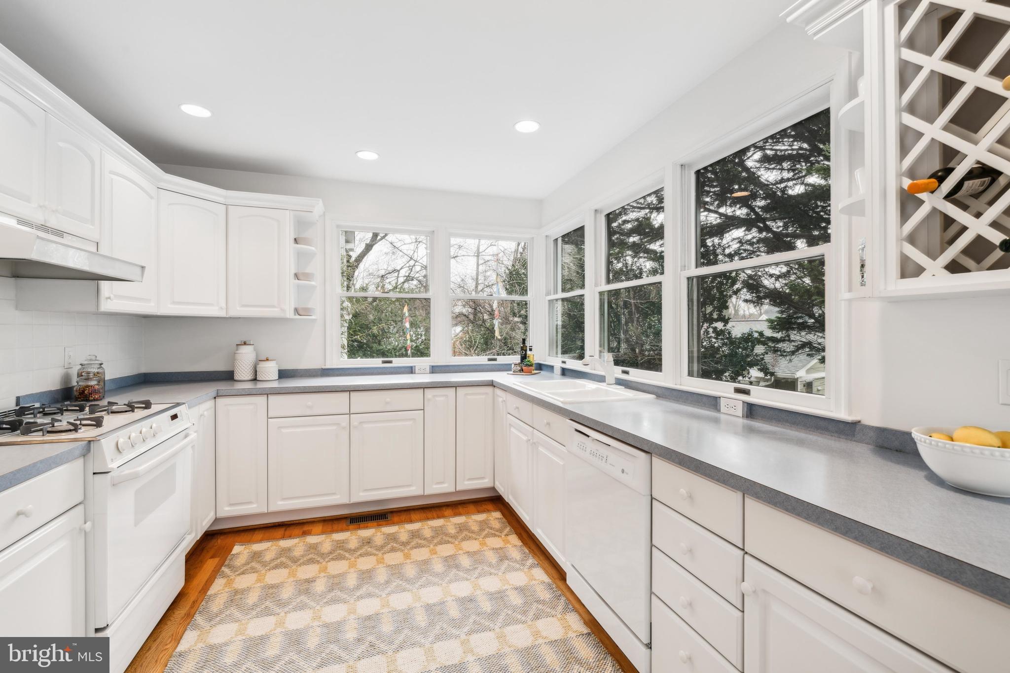 GLEN COVE - Residential