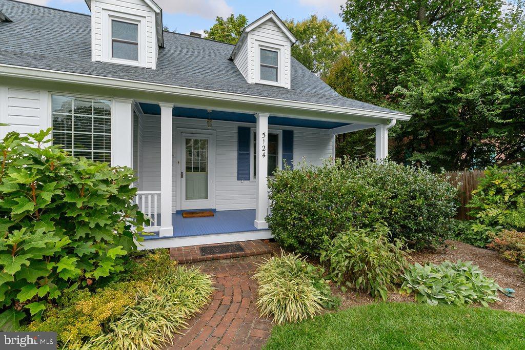 GLEN COVE - Residential