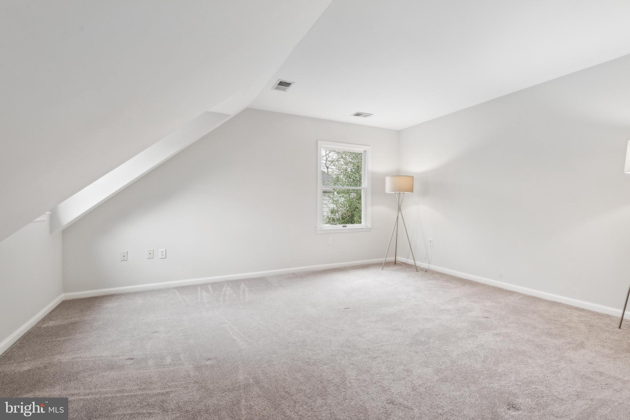 GLEN COVE - Residential