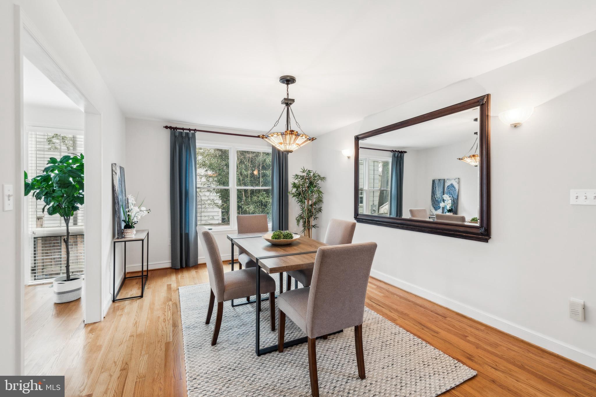 GLEN COVE - Residential