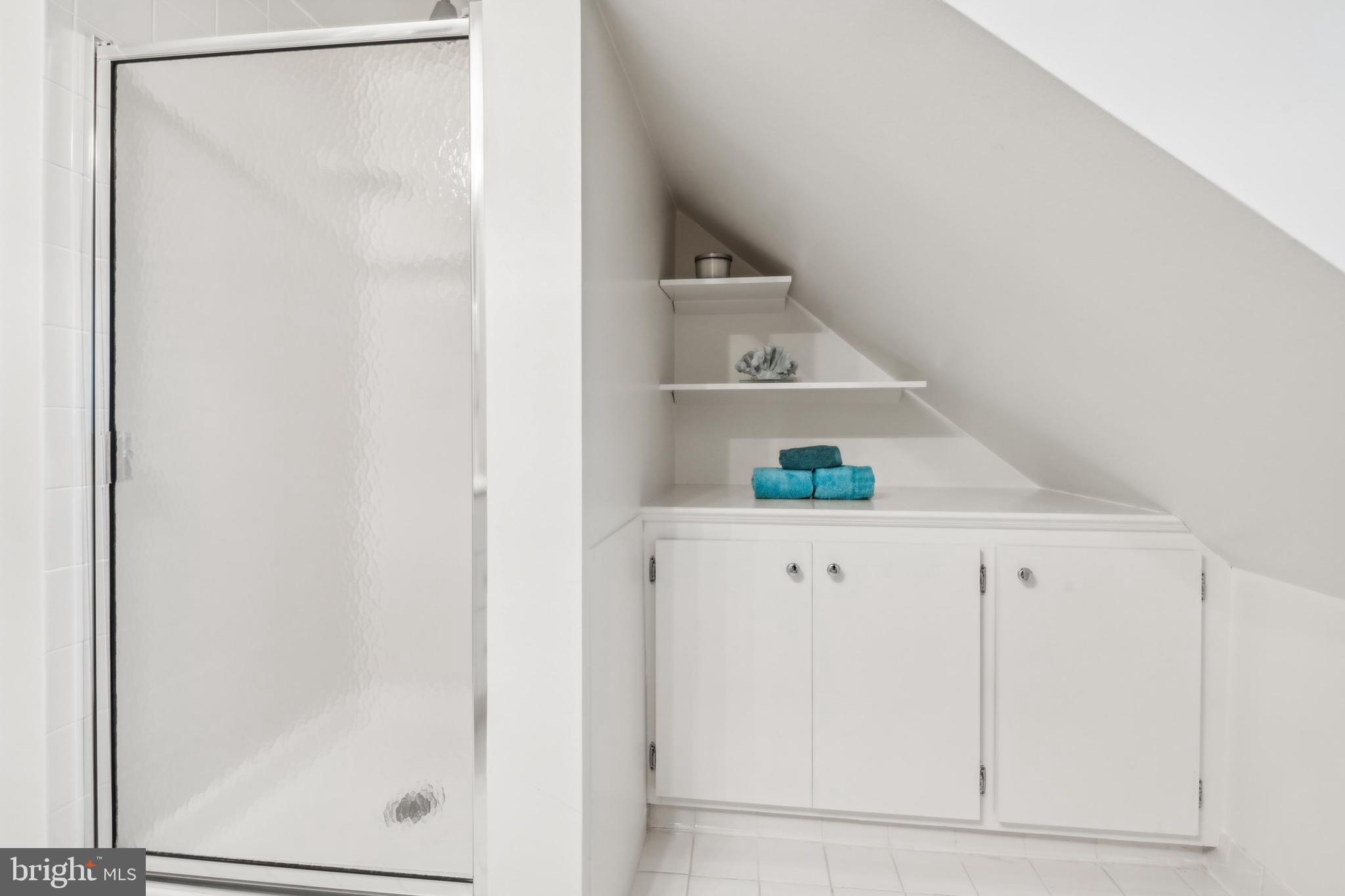 GLEN COVE - Residential