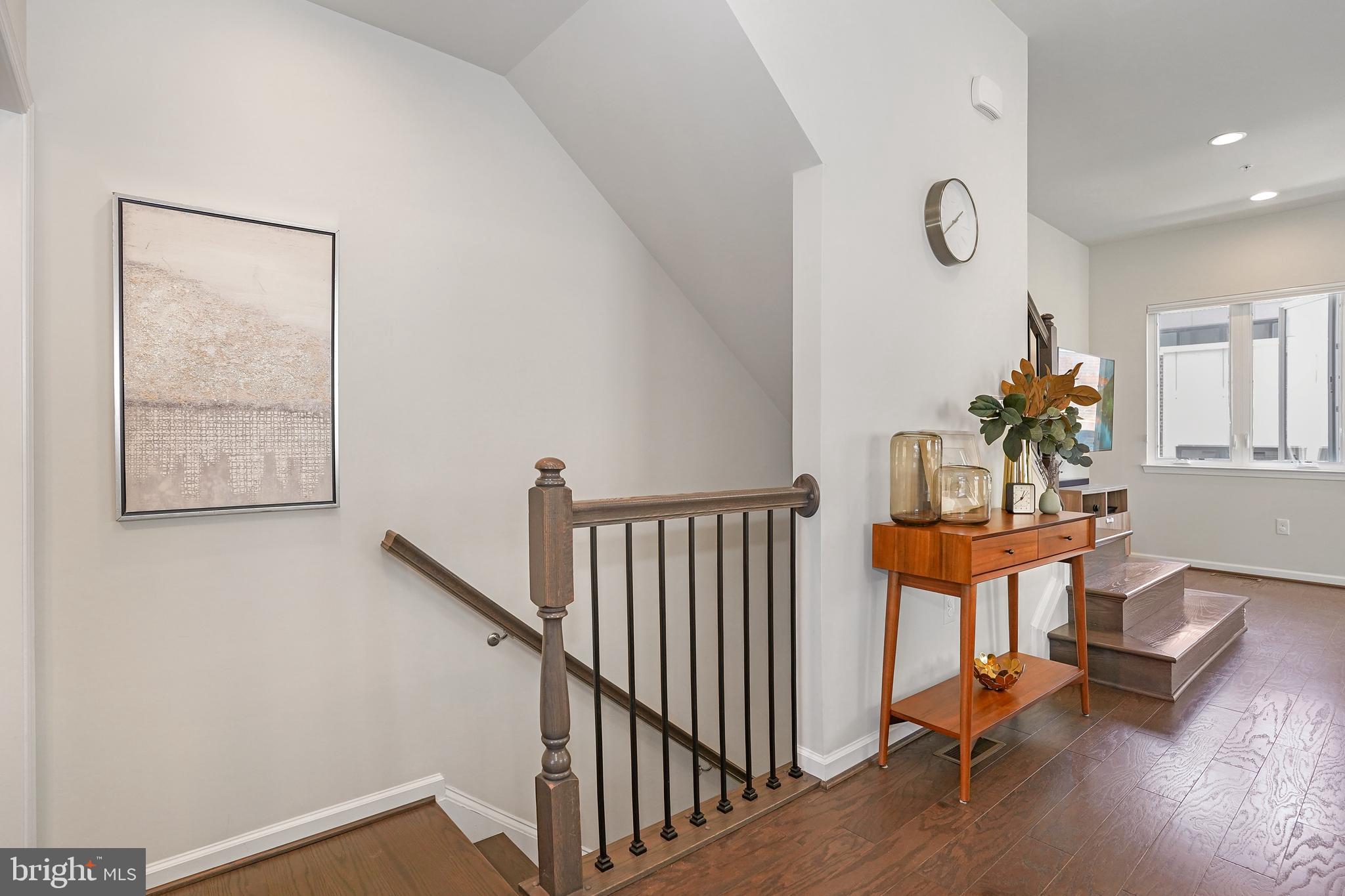 CAMBRIA SQUARE - Residential