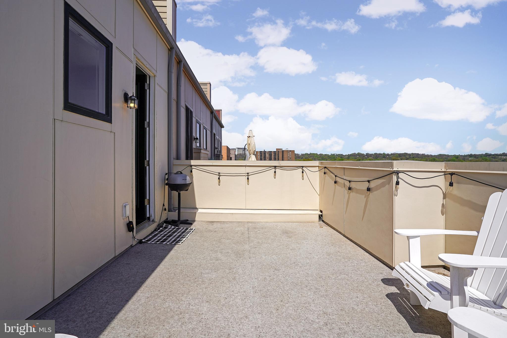 CAMBRIA SQUARE - Residential