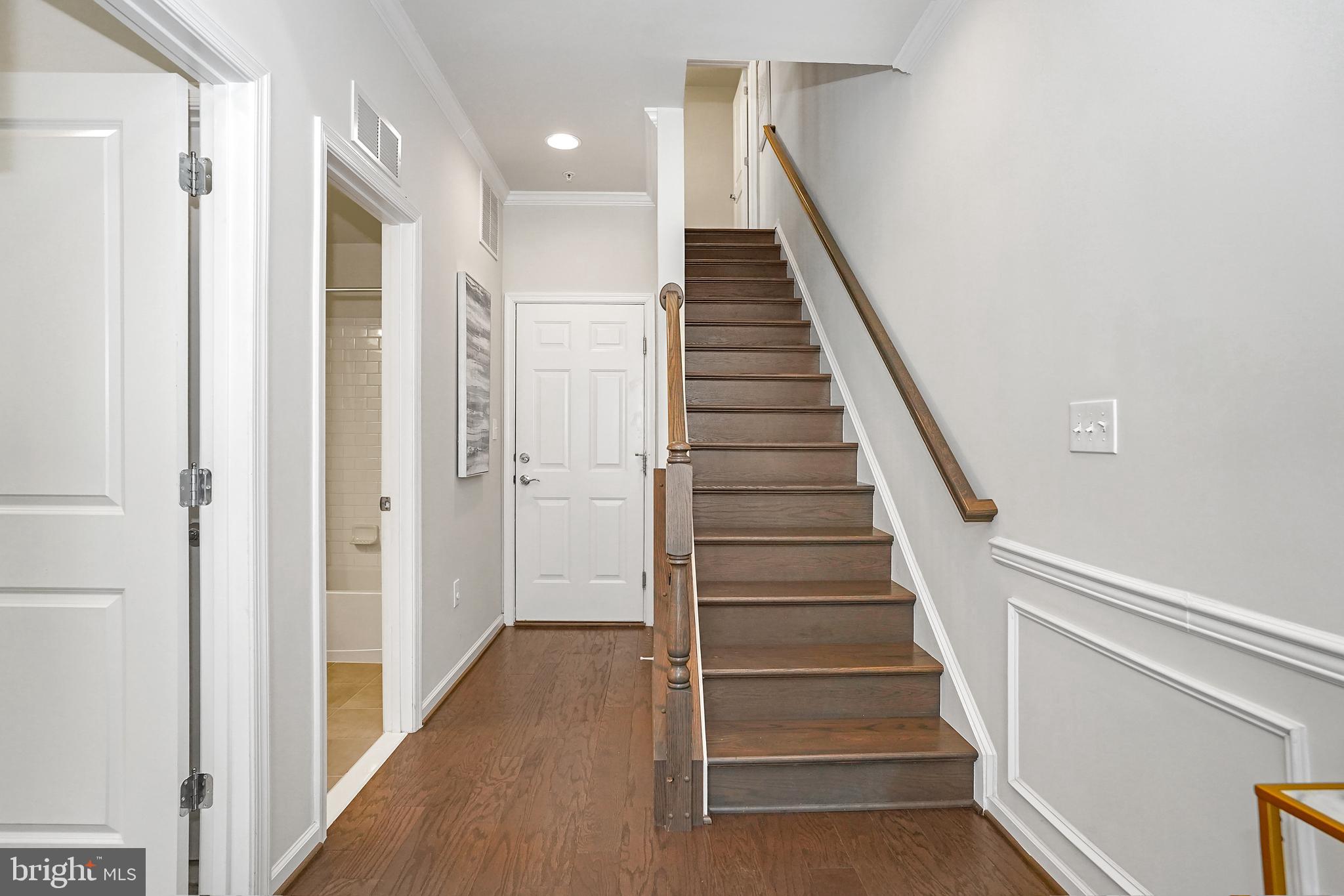 CAMBRIA SQUARE - Residential