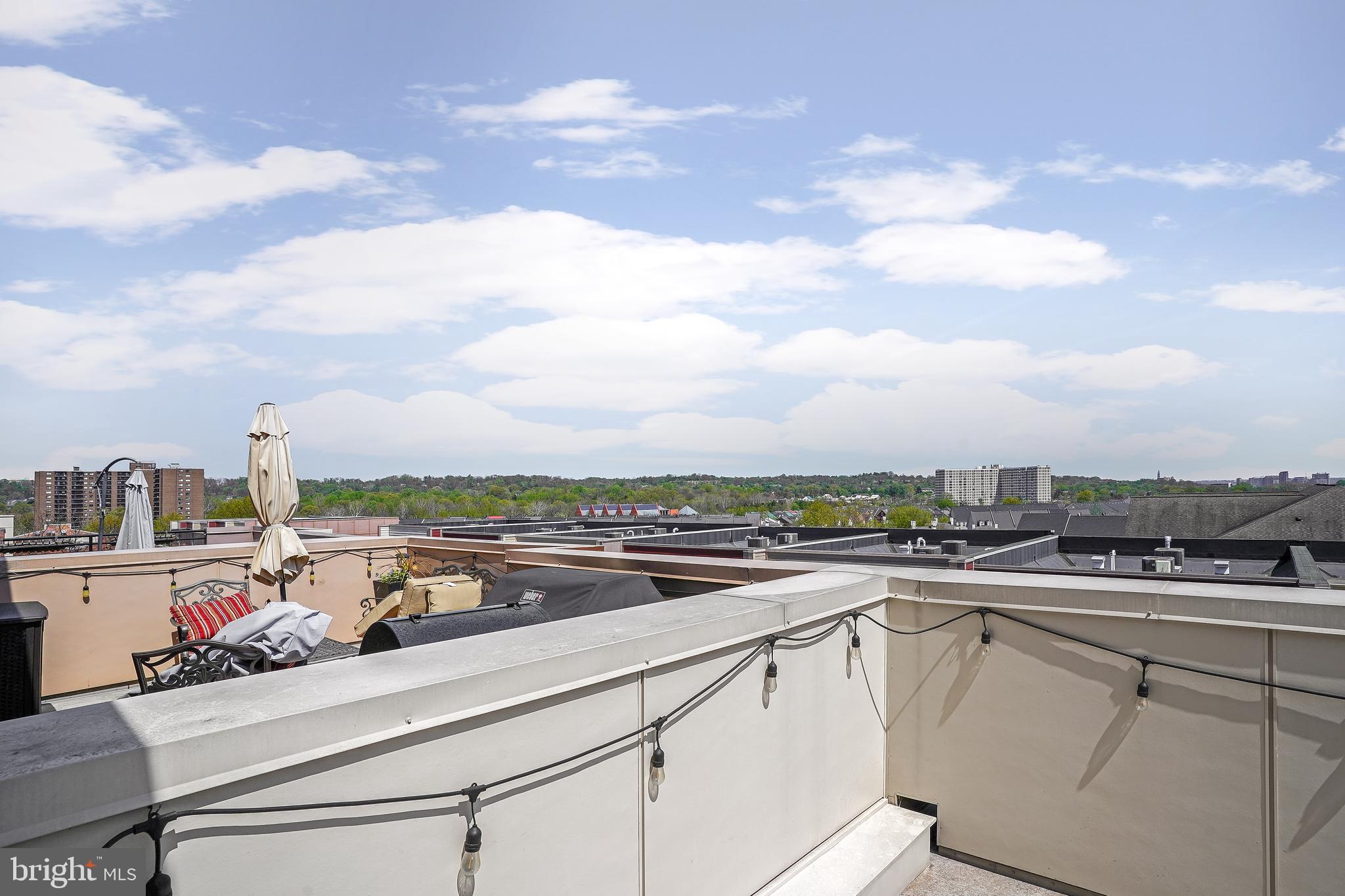 CAMBRIA SQUARE - Residential