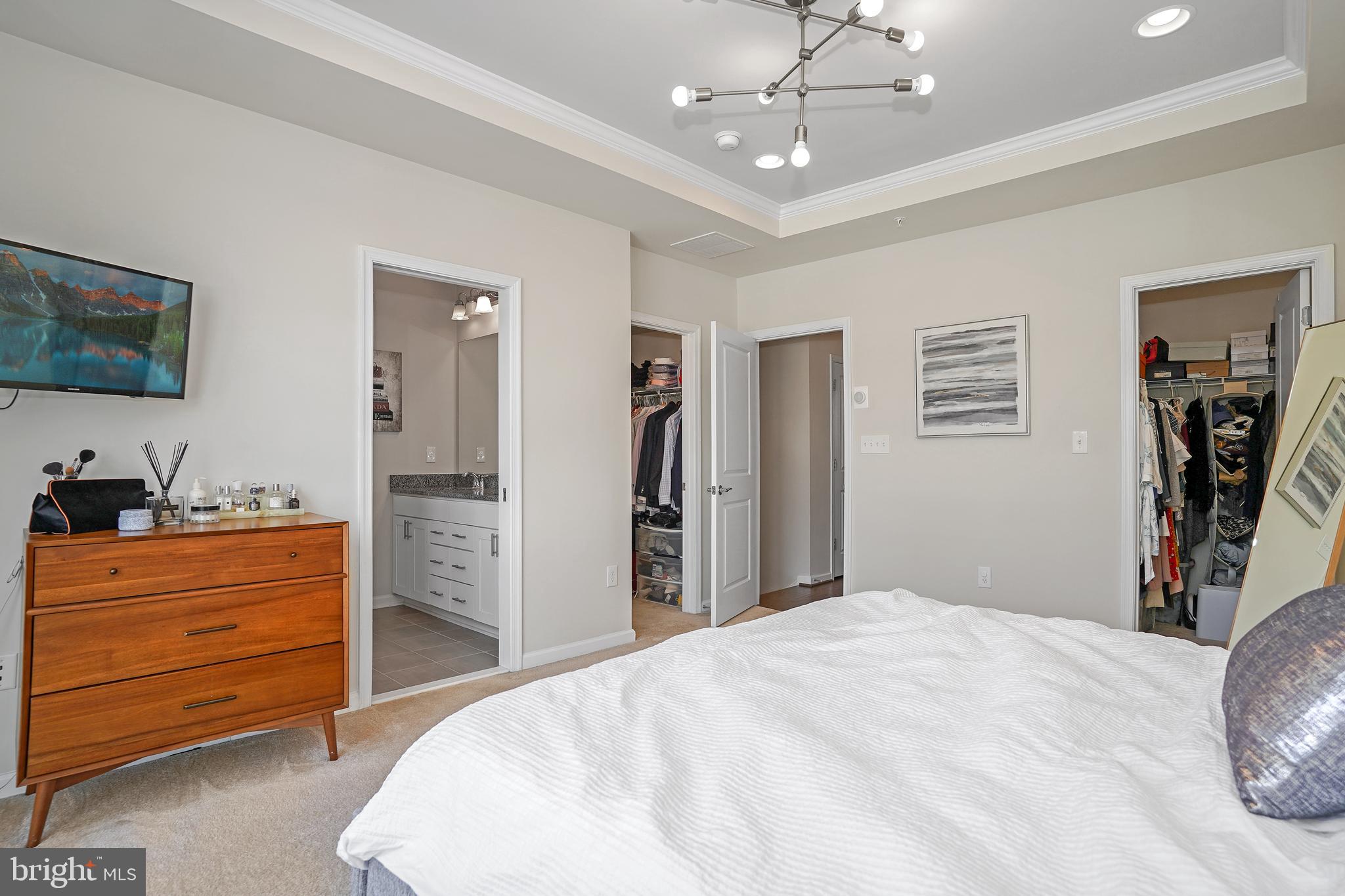 CAMBRIA SQUARE - Residential