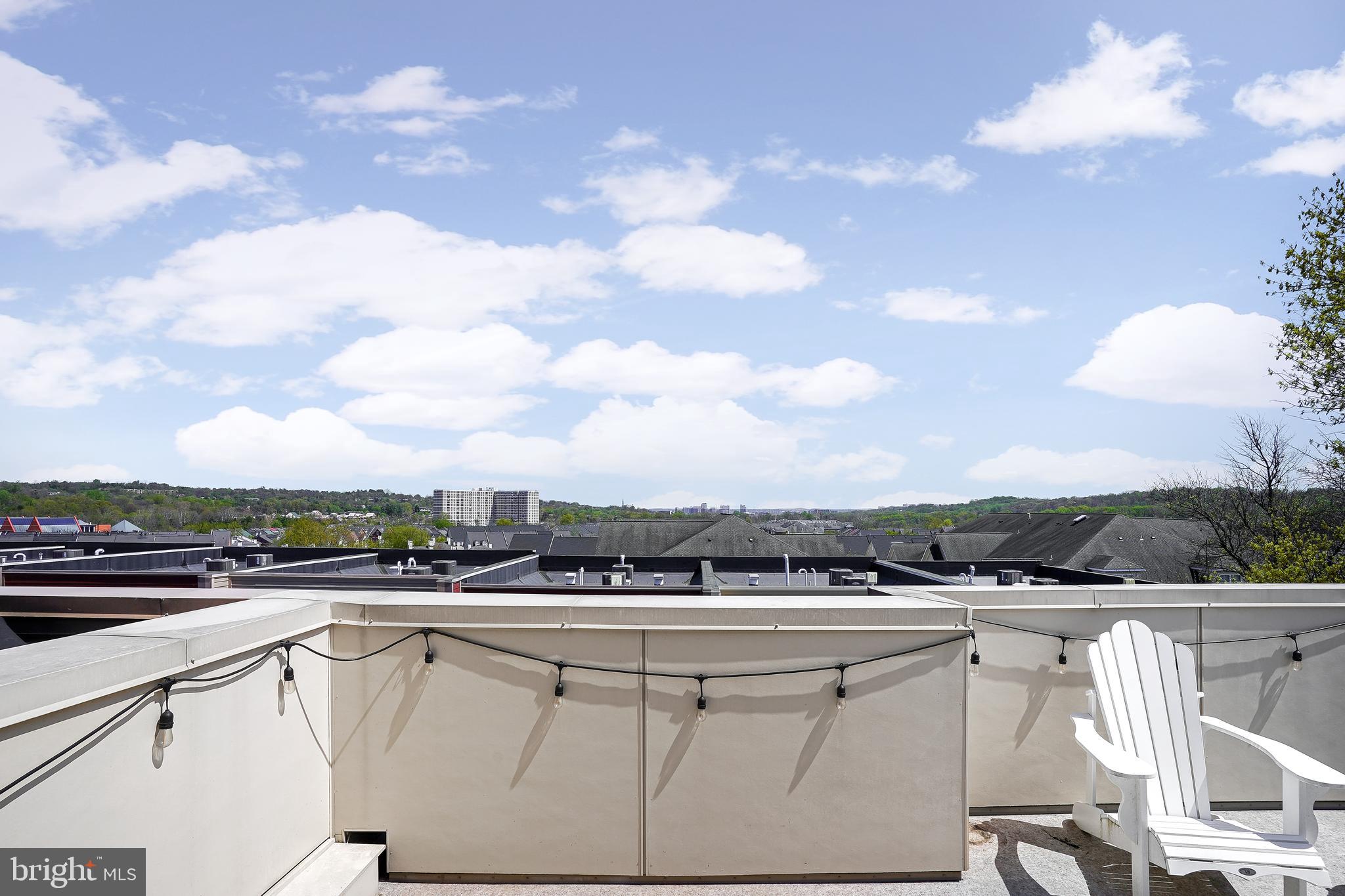 CAMBRIA SQUARE - Residential