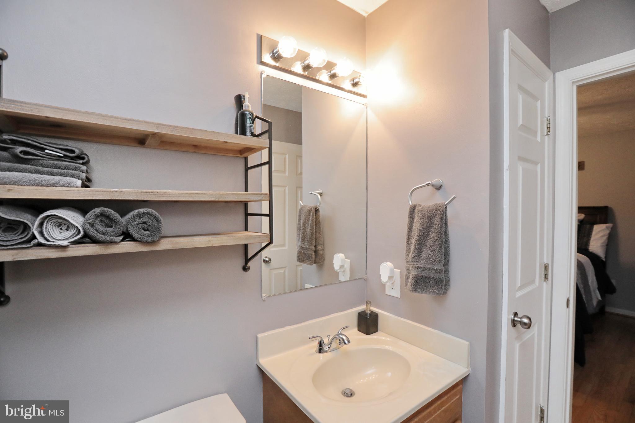 SUMMITT HILL - Residential