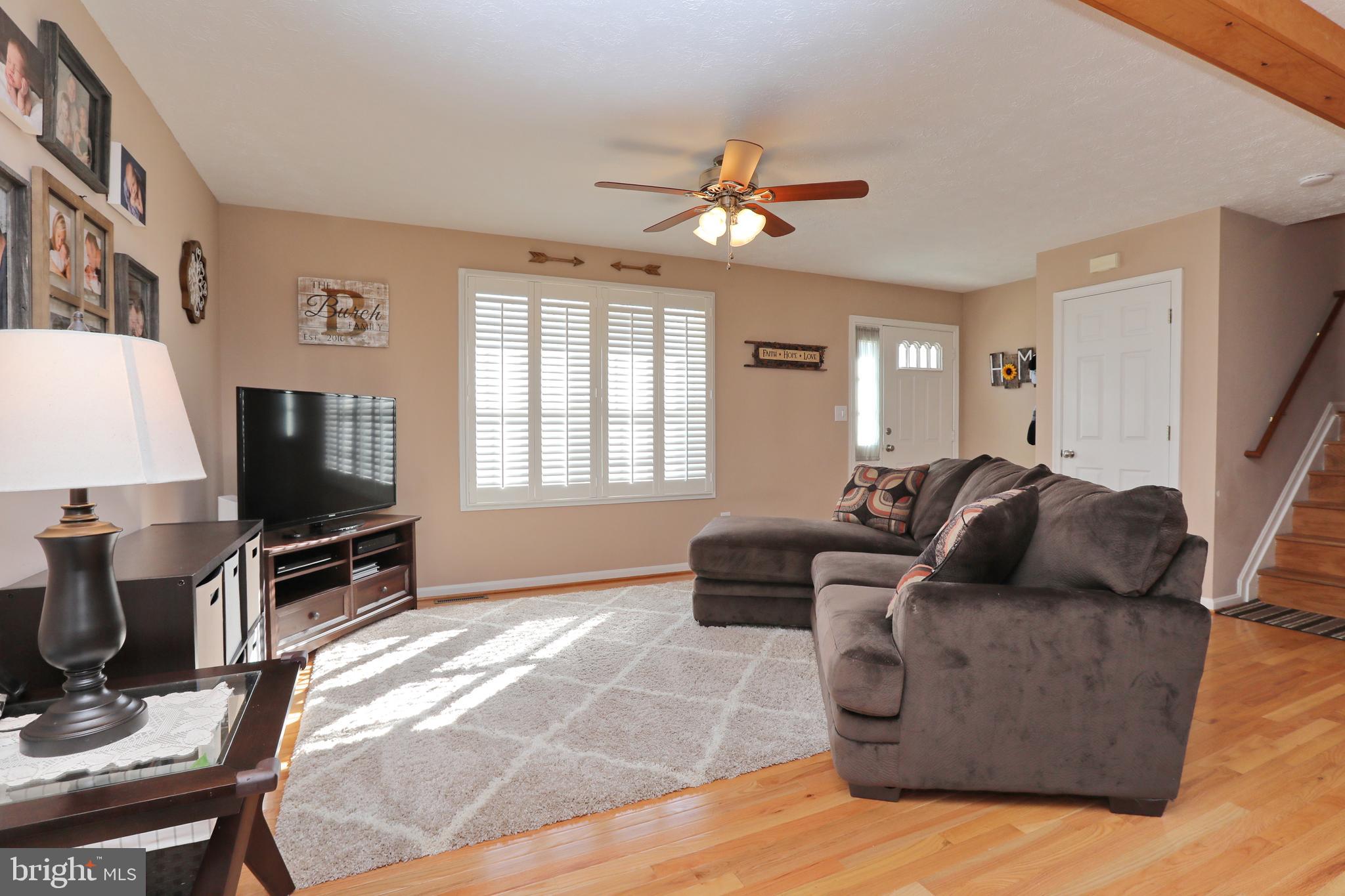 SUMMITT HILL - Residential