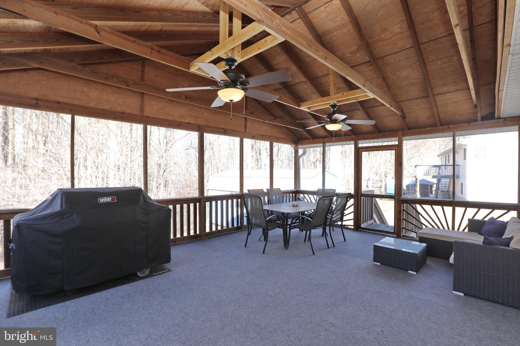 SUMMITT HILL - Residential