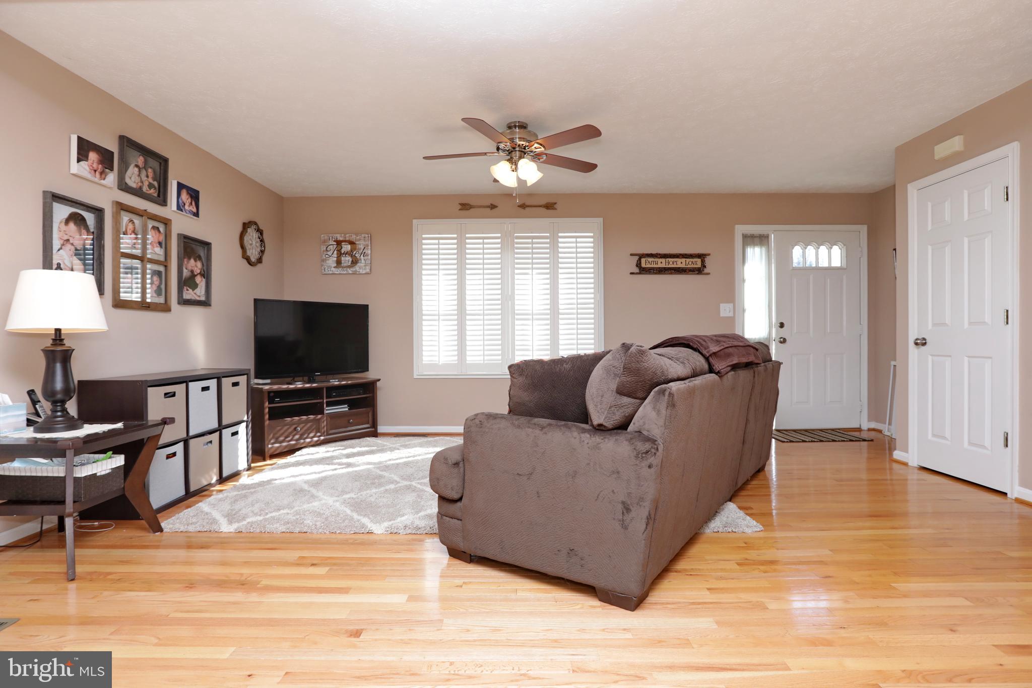 SUMMITT HILL - Residential