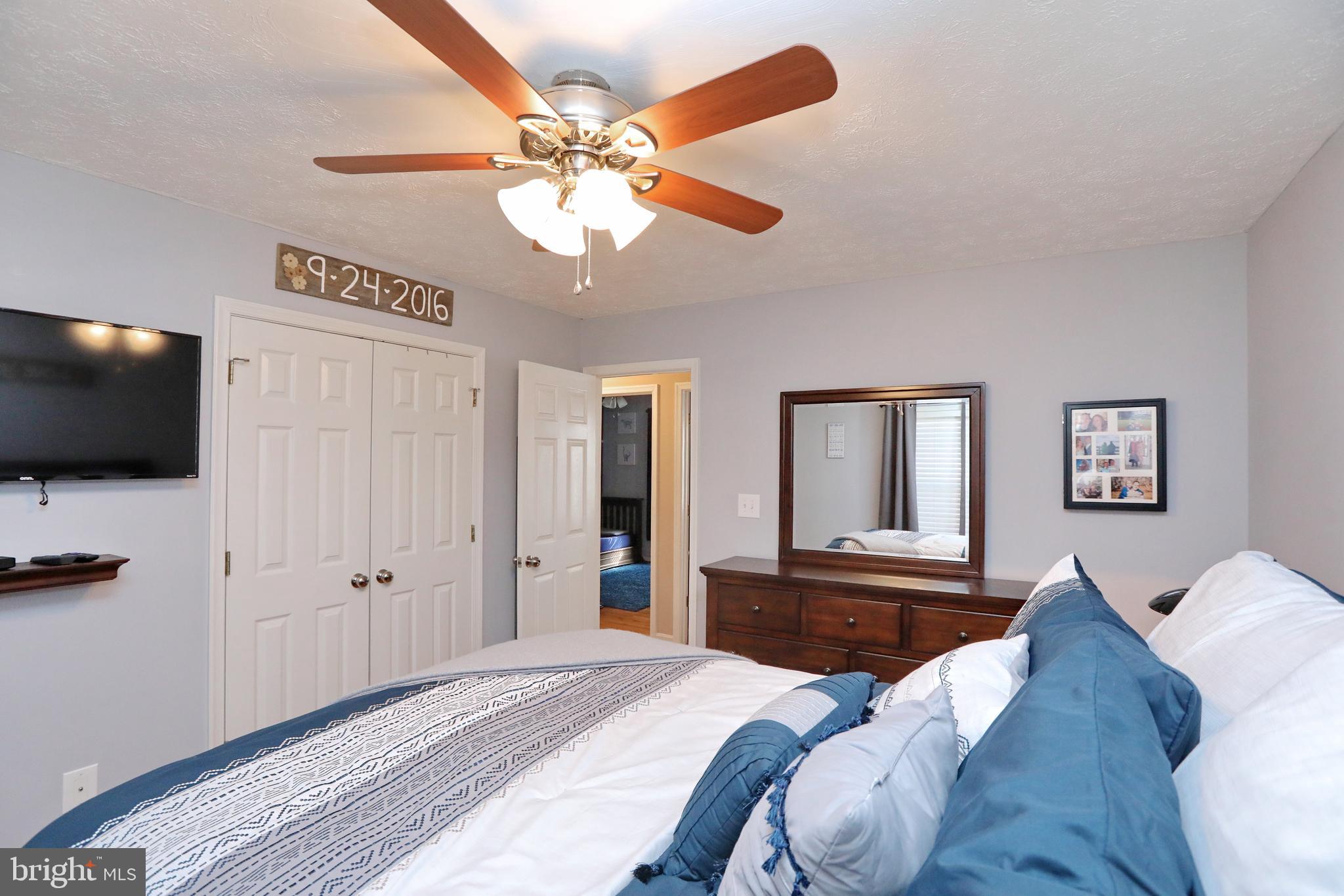 SUMMITT HILL - Residential